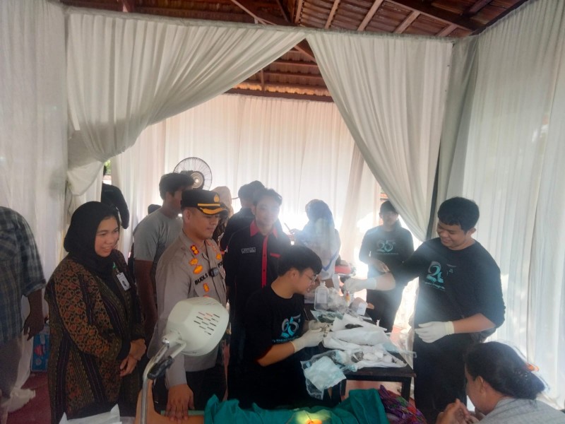 Di Momen Hari Lalu Lintas Bhayangkara Ke  68 Polres Rohul Giat Khitanan Massal Dan Pemeriksaan Kesehatan Gratis