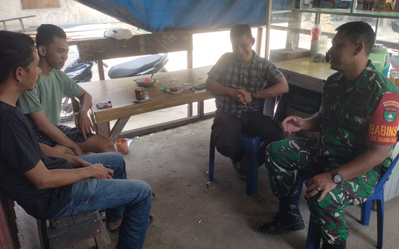 Jaga Objek Vital Nasional, Babinsa Dumai dan Pertamina Hulu Rokan Gelar Patroli Jalur Pipa Minyak