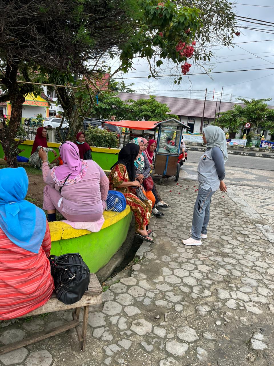 Rutin Berikan Pesan Kamtibmas, Bhabinkantibmas Polsek Rambah Giat Sambang Dan DDS