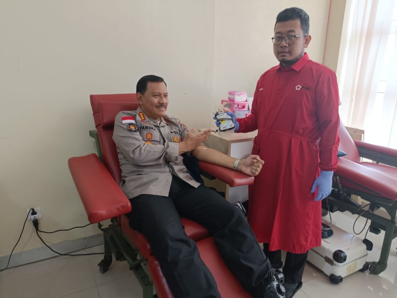 Dedikasi Dan Inspirasi Kemanusiaan: Kombes. Pol. Zahwani Pandra Arsyad, S.H., M.SI., Menyelamatkan Nyawa Melalui Donor Darah