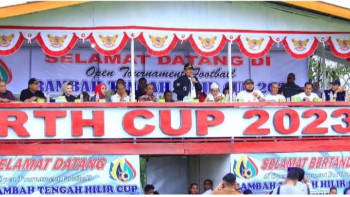 Bupati H Sukiman Buka Open Turnamen Bola Kaki Di Rambah Tengah Hilir