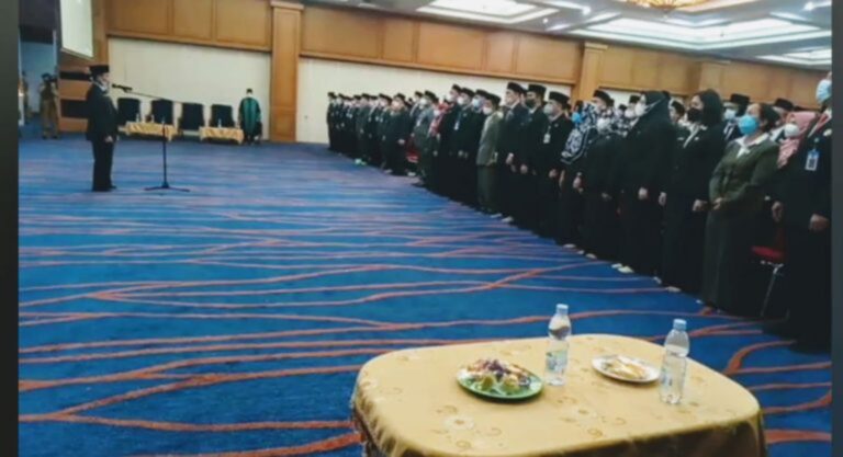 Nomenklatur Berubah, Bupati Rohul Lantik Pejabat Eselon II, III dan IV
