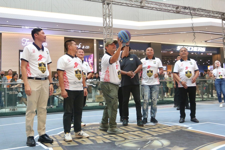 Kapolda Kepri Resmi Buka Turnamen Bola Basket 3X3 Peringatan Hari Bhayangkara Ke-79