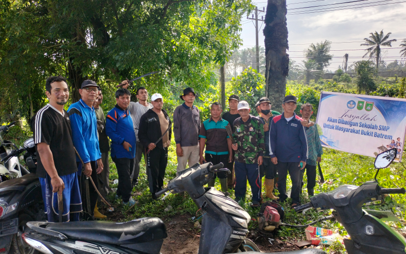 Swadaya Masyarakat Bukit Batrem Wujudkan Impian Hadirnya Sekolah SMP
