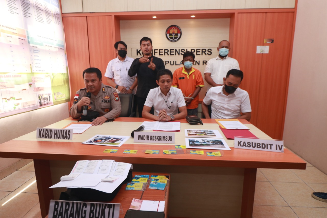 DIT RESKRIMSUS POLDA KEPRI BERHASIL UNGKAP KASUS PENYALAHGUNAAN PENGANGKUTAN DAN NIAGA BBM SUBSIDI JENIS BIO SOLAR