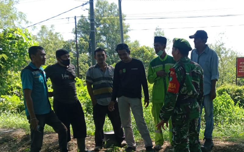 Koramil 01 Dumai dan SKK Migas Gelar Patroli Bersama Amankan Jalur Pipa Pertamina