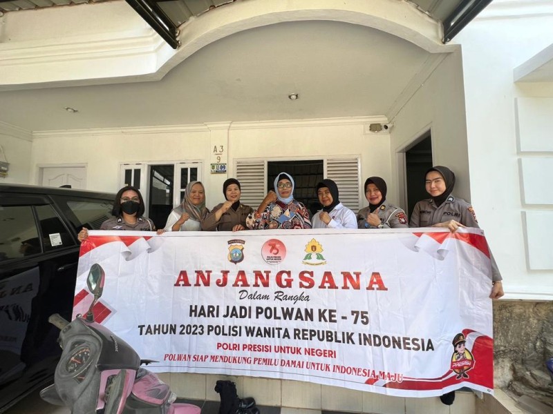 Anjangsana Polwan Polwan Polda Kepri  Sambut Hari Jadi Polwan Rl Ke-75