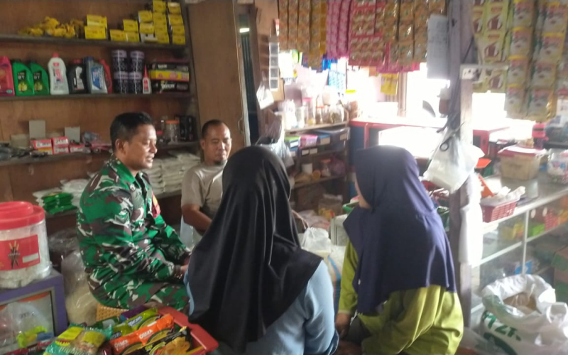 Perkuat Kemanunggalan TNI–Rakyat, Babinsa Bangsal Aceh Aktif Laksanakan Komsos