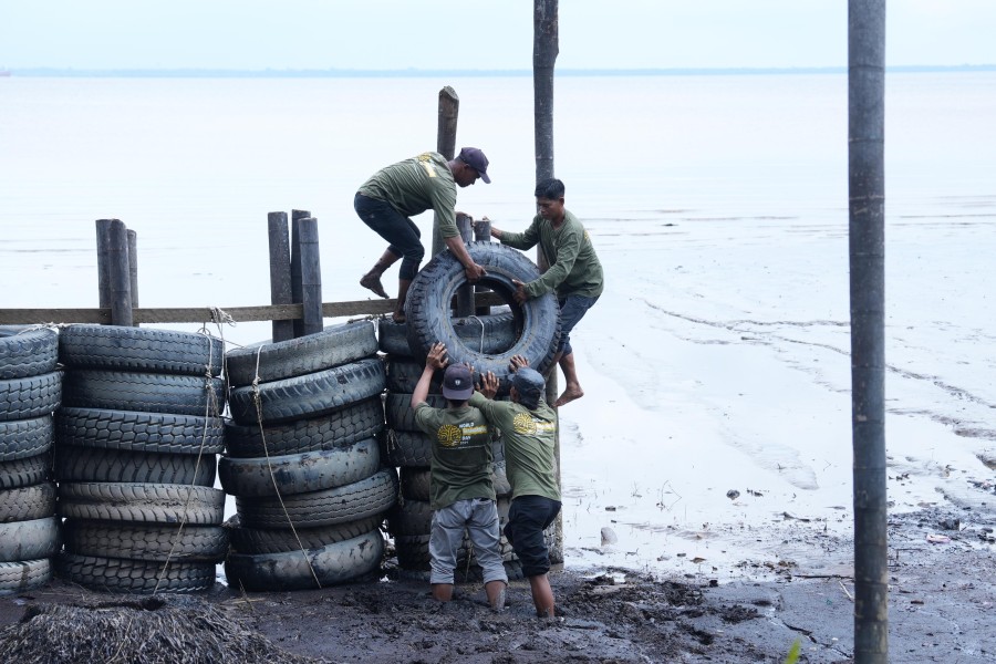 Kilang Pertamina Dumai Perkuat Ketahanan Masyarakat Pesisir di Desa Mundam