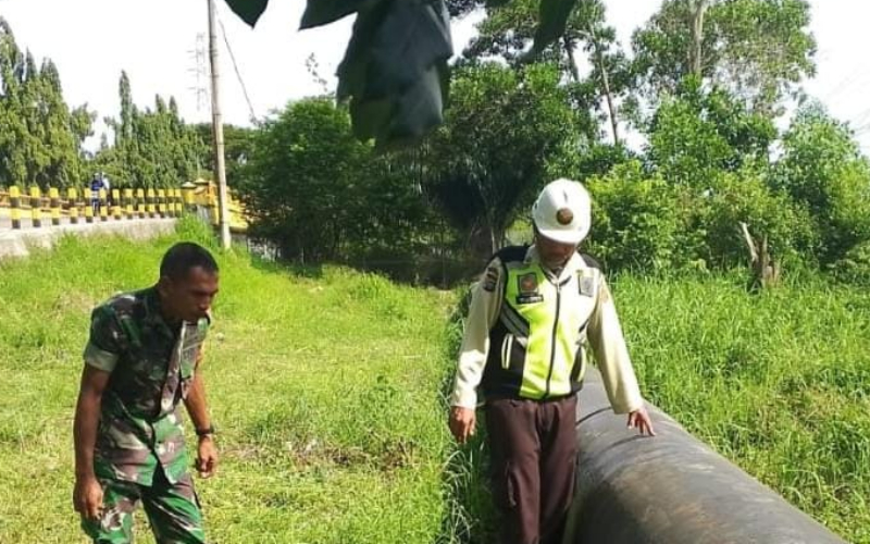 TNI–Security Pertamina Patroli Jalur Pipa Minyak di Dumai, Situasi Aman dan Kondusif