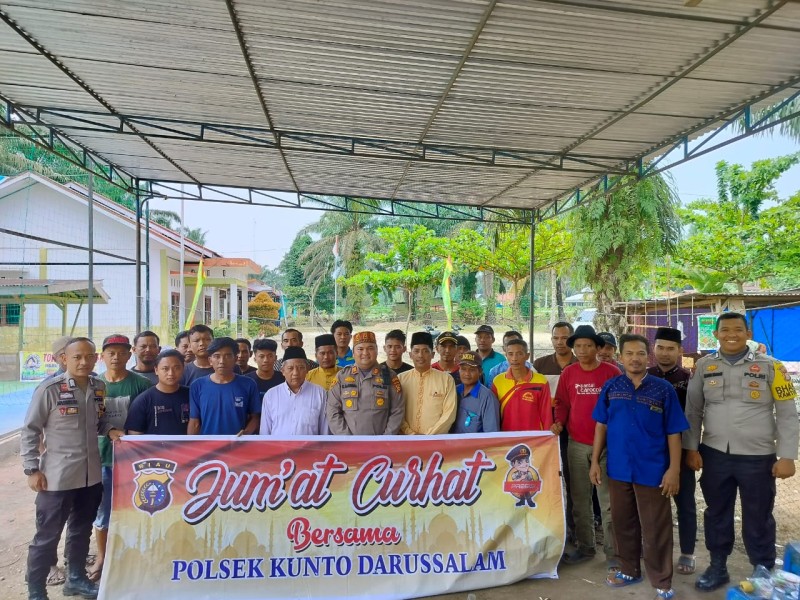 Jum'at Curhat Kapolsek Kunto Darussalam Tampung Aneka Problem Masyarakat Sekaligus Memberi Solusi