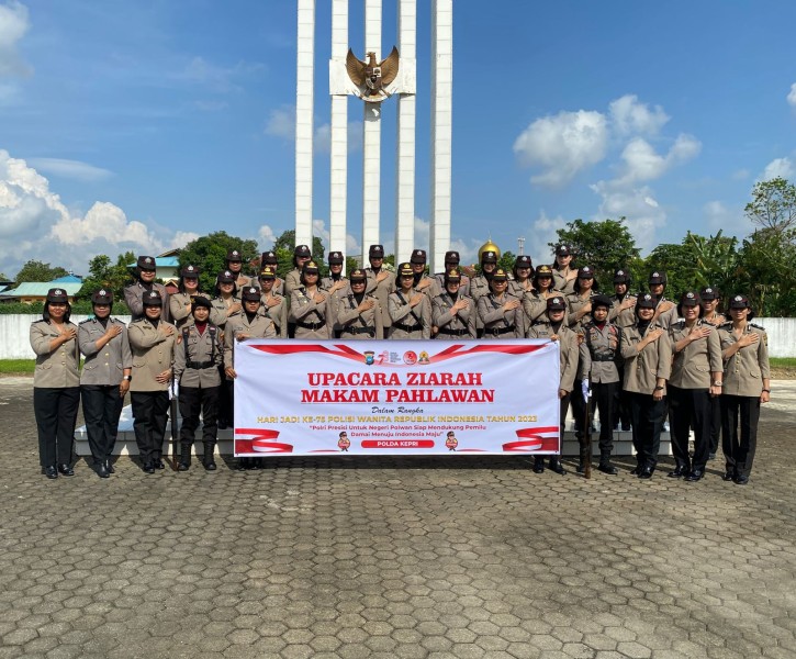 Jelang Hari Jadi Polwan Ke-75, Polwan Polda Kepri Gelar Ziarah Di TMP