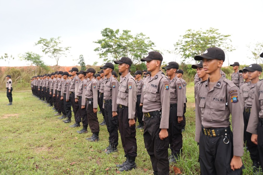 Polda Kepri Laksanakan Pembaretan Perwira, Bintara Remaja Samapta Dan Tantama Remaja Polairud