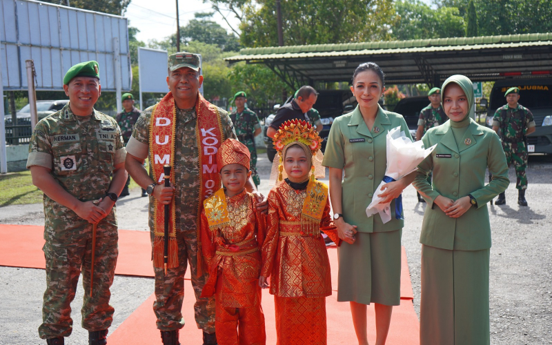 Danrem 031 Wira Bima Beri Pengarahan kepada Prajurit dan Persit Kodim 0320 Dumai