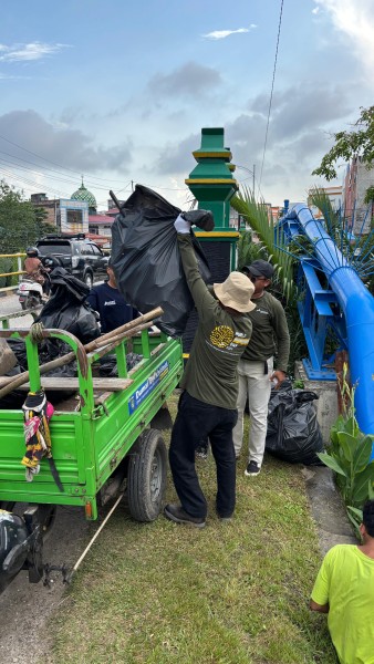 Kilang Pertamina Dumai Ikut Kerja Bakti Massal dan Kembangkan Bank Sampah World Cleanup Day 2025, Aksi Nyata Menuju Indonesia Bersih 2029