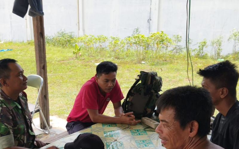 Babinsa Koramil 02 Bukit Kapur Bersama SKK Migas Patroli Amankan Jalur Pipa Minyak