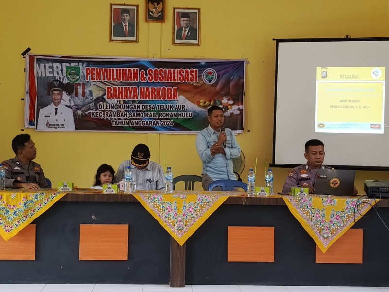 Kades Teluk Aur Muslim SH Bersama Polres Rohul Giat Penyuluhan Narkoba