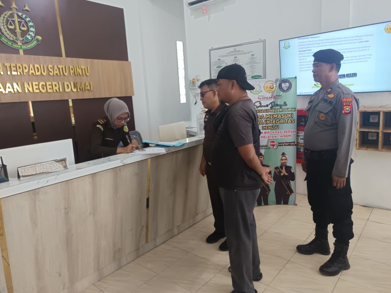 Diduga Rusak Barang bukti Pos Keamanan GM Iwan Kurniawan dan Manager Syahrial Okzani Dilaporkan ke Kejaksaan Dumai