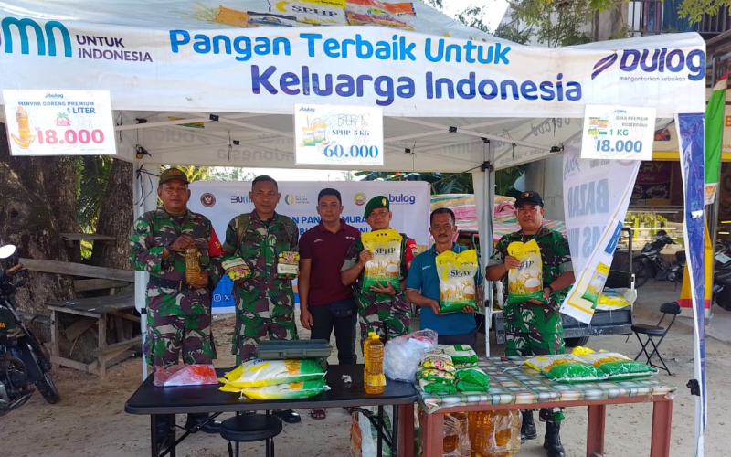 Koramil 02 Bukit Kapur dan Bulog Dumai Ringankan Beban Warga Lewat GPM