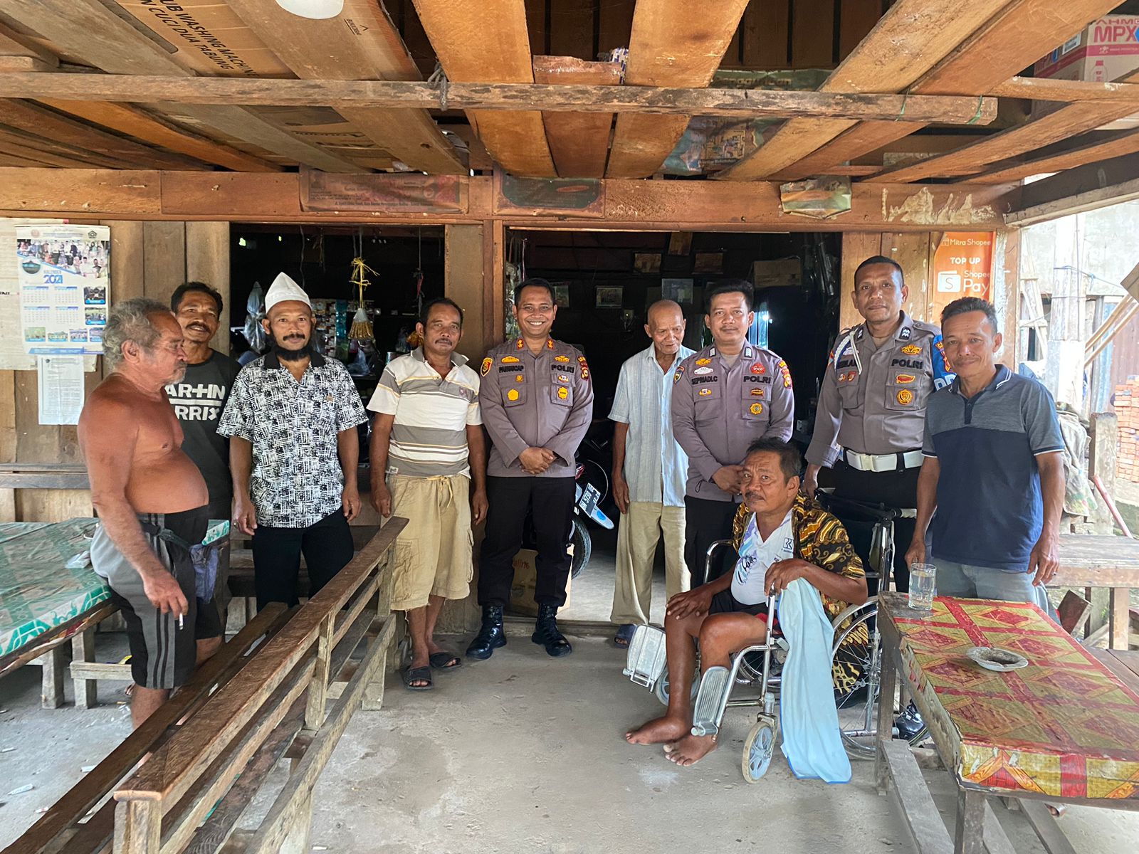 Kapolres Rohul Kembali Sambangi Dan Terima Curhat Warga Di Kedai Kopi