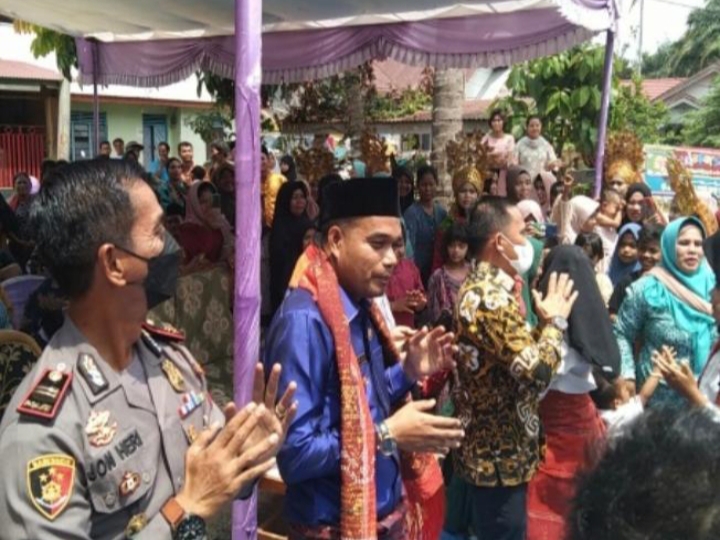 Pesta Syukuran Kades Lubuk Bilang Supriadi SH Dimeriahkan Dengan Tortor