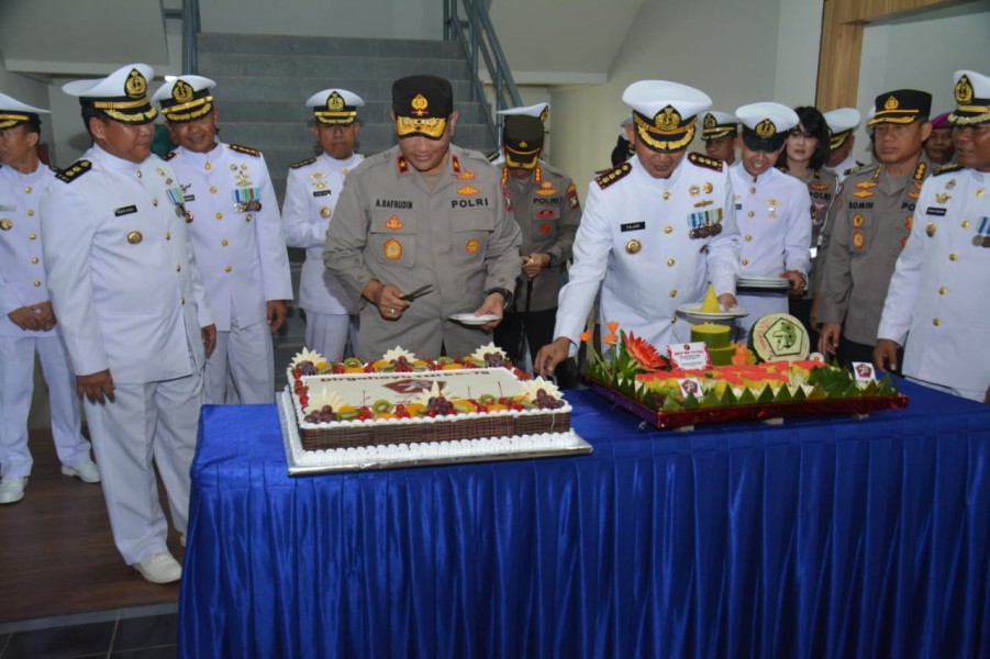 Wakapolda Kepri Hadiri Perayaan HUT TNI Ke-78 Di Mako Lantamal IV Kepulauan Riau