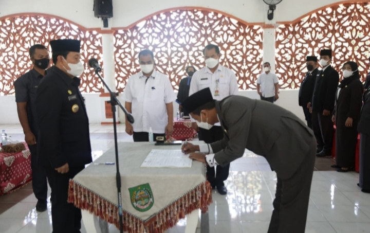 Bupati H Sukiman Lantik PPPK Rohul Dengan Perjanjian Kerja Tahap I Tahun 2019
