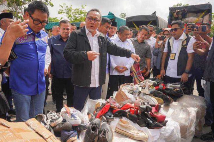 Ketua DPW A-PPI Riau Sayangkan Mendag Lakukan Pembakaran 730 Bal Barang Impor Seken