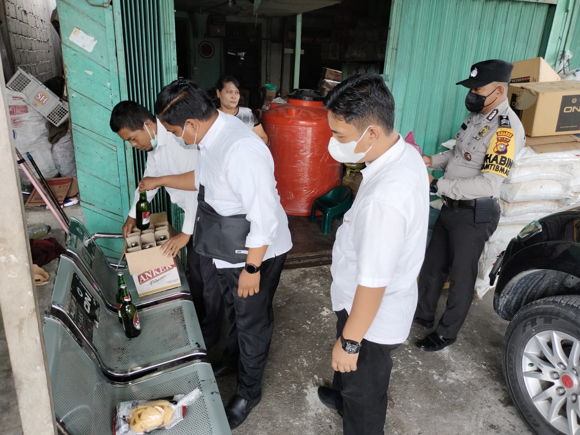 Sasar Tiga Lokasi, Tim Ops LK2022 Polsek Tambusai Utara, Sita Miras Puluhan Botol Bir Angker, Bir Guinees Dan Tuak Suling