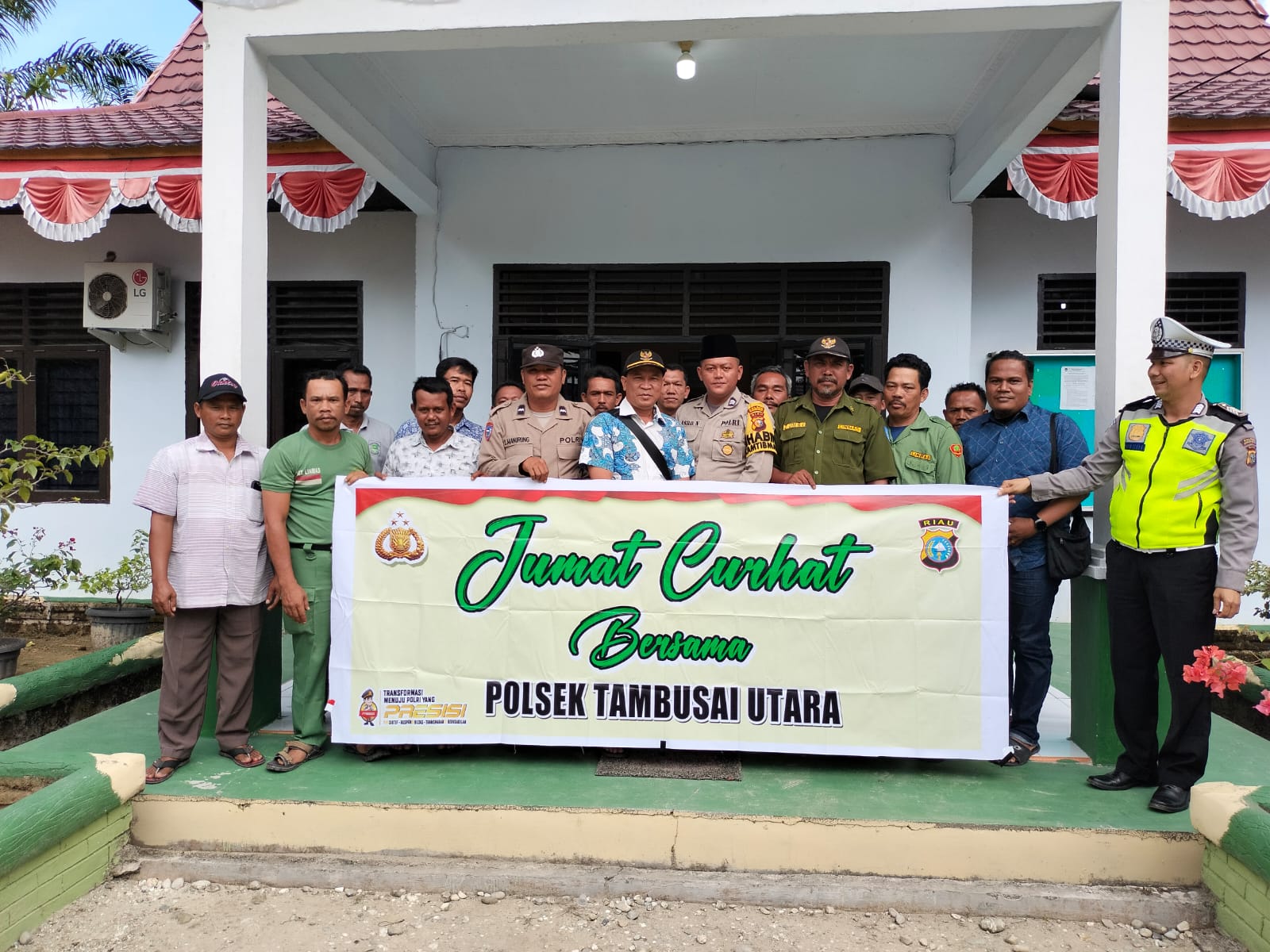 Silaturahmi Giat JUMAT CURHAT dengan Warga Desa Mekar Jaya