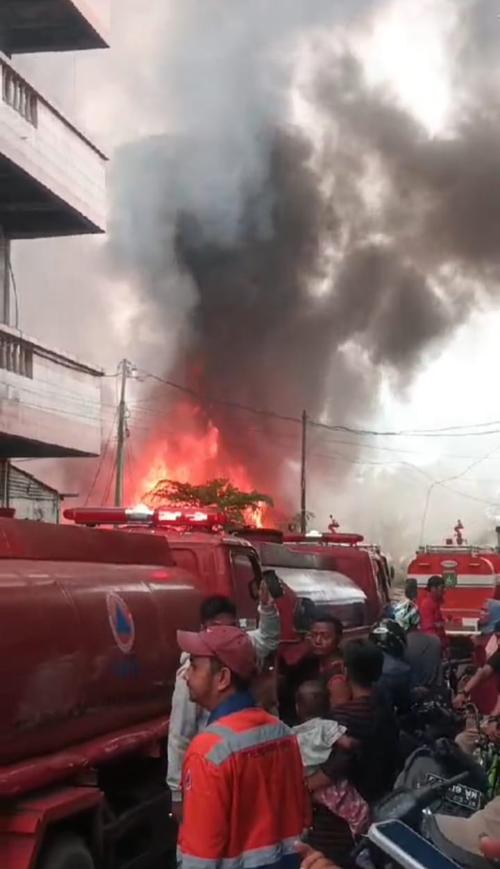 Rusun Petak Panjang Ludes Di Lahap Si Jago Merah