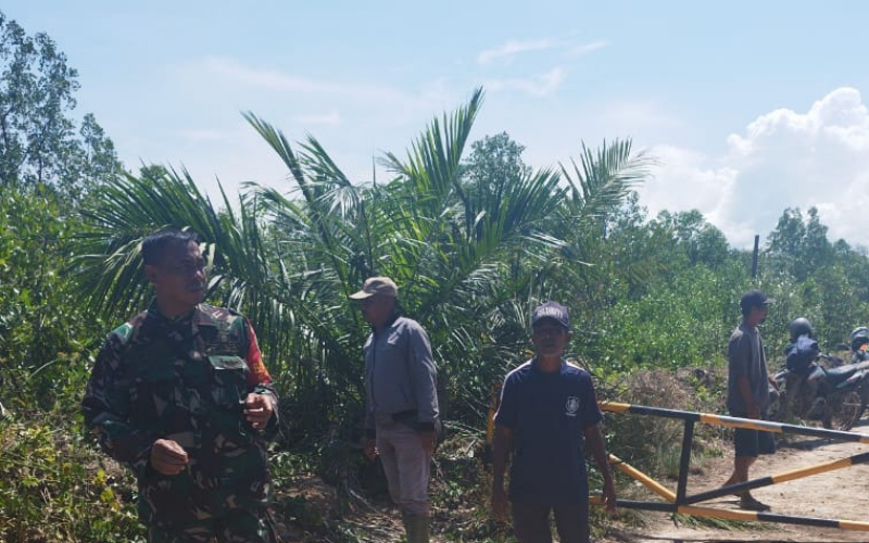 TNI Bersama Masyarakat Batu Teritip Perkuat Upaya Pencegahan Karhutla