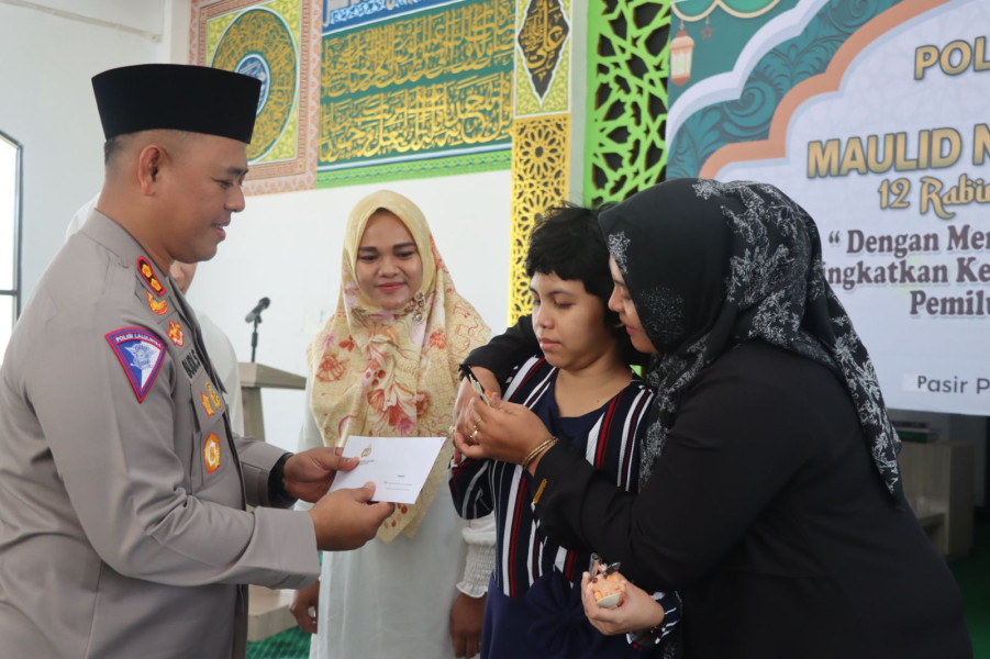Momen Maulid Nabi, Polres Rohul Gelar Do'a Bersama Untuk Wujudkan Pilkada 2024 Aman Dan Kondusif