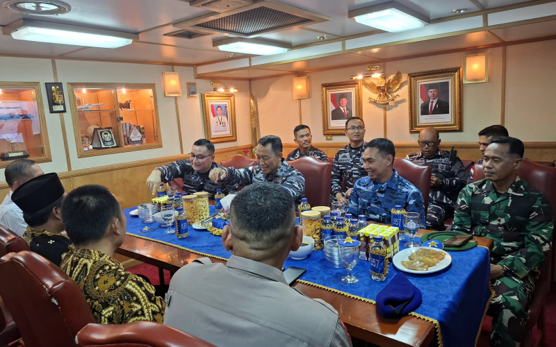 KRI Bung Tomo-357 Kembali ke Tanah Air, Kodim 0320 Dumai Turut Hadiri Penyambutan