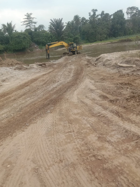 Galian C Terus Beroperasi Di Sungai Batang Lubuh Desa Tanjung Belit