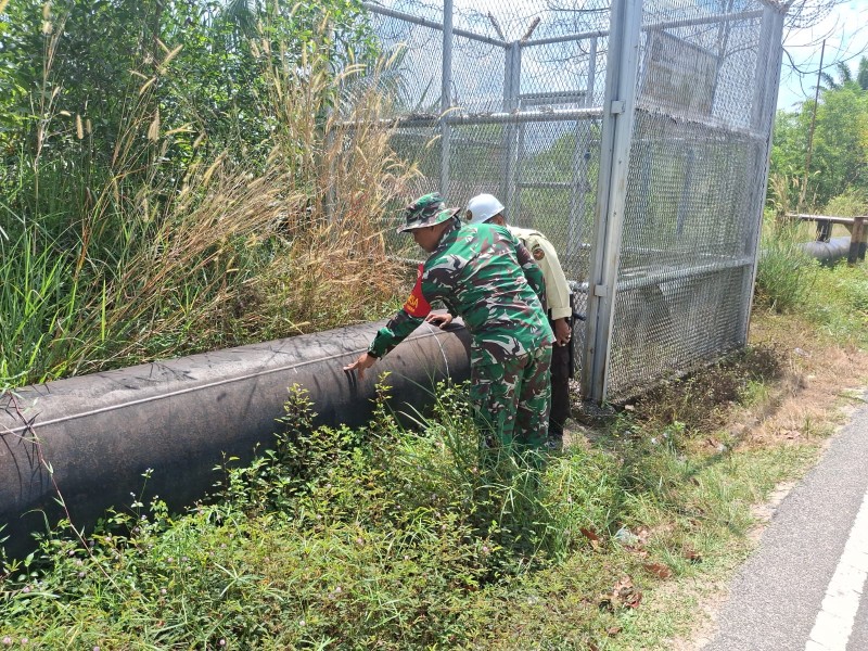 Koramil 01/Dumai dan Security Migas Patroli Amankan Jalur Pipa Minyak