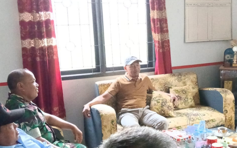 Babinsa Bagan Besar Gelar Komsos Humanis Bersama Tokoh Masyarakat