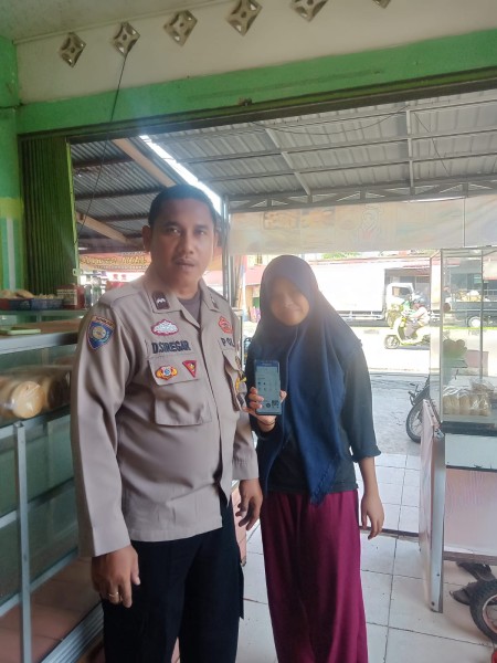 Personil Polsek Kepenuhan Efektifkan Program QWPP Dengan Mengimplementasikan Polmas