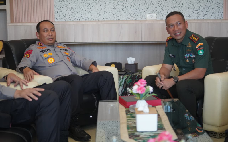 Kapolda Riau Safari Ramadhan ke Makodim 0320 Dumai, Perkuat Sinergitas TNI-Polri
