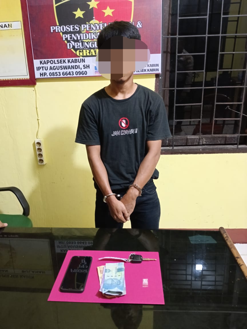 Kantongi Sabu, Pria Ini Ditangkap Personil Polsek Kabun
