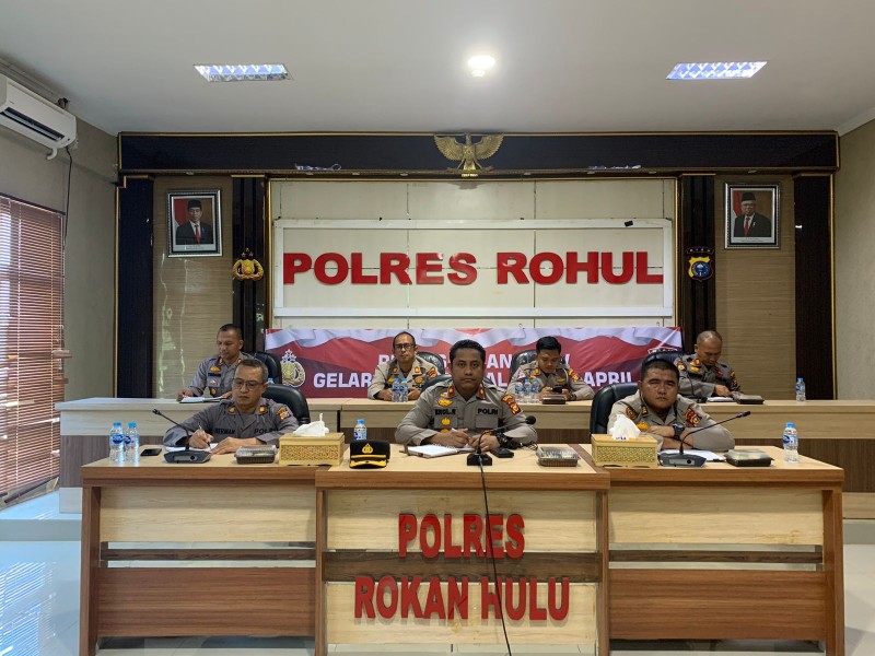 Wakapolres Rohul Bersama PJU Dan Polsek Jajaran Ikuti Zoom Meeting Tentang TPPO Dipimpin Kapolri