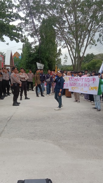 Alasan Mahasiswa Demo Kejaksaan Negeri Dumai, Yok Simak!