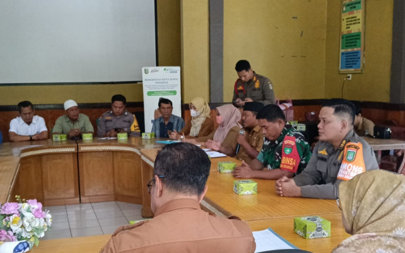 Babinsa Rimba Sekampung Dukung Tertibnya Pengosongan Pasar Buah Pulau Payung Kota Dumai