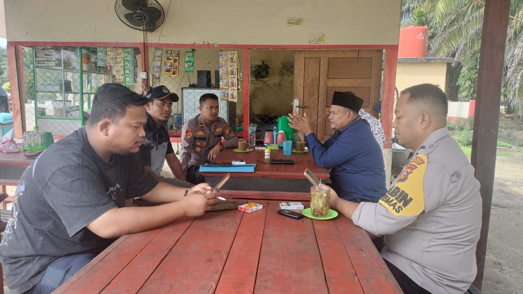 OBWPLK-2023, Jelang Pemilu 2024,  Kapolsek Ipda Romi Silaturahmi Dengan PPK Bonai Darussalam