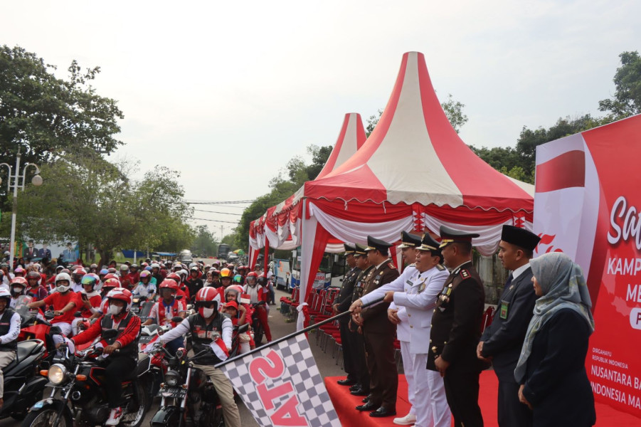 Forkopimda Kabupaten Rokan Hulu Lepas Pawai Safety Riding, Kampanye Keselamatan Merah Putih 2024