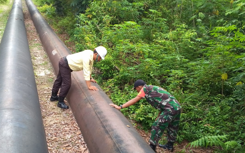 Koramil 01 Dumai, SKK Migas, dan PHR Gelar Patroli Amankan Jalur Pipa Minyak