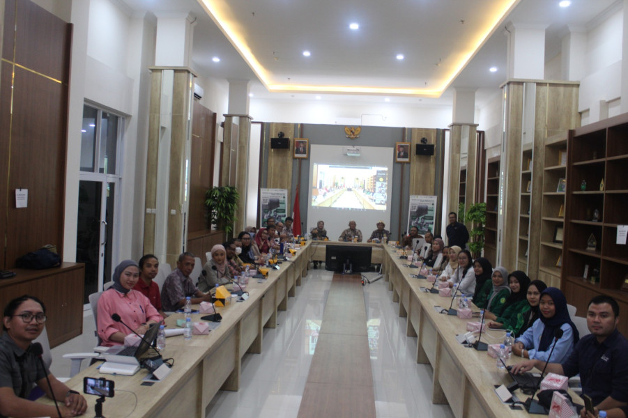 Ekowisata Satwa Liar Mendukung Pembangunan Berkelanjutan di Indonesia