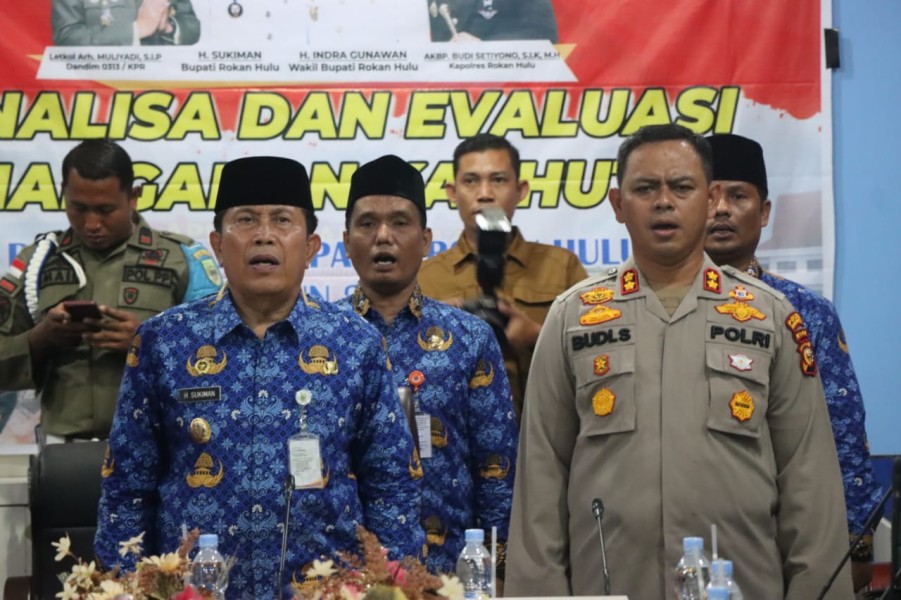 Kapolres AKBP Budi, Dampingi Bupati Rohul Pimpin Rakor Penanganan Karhutla Tahun 2023