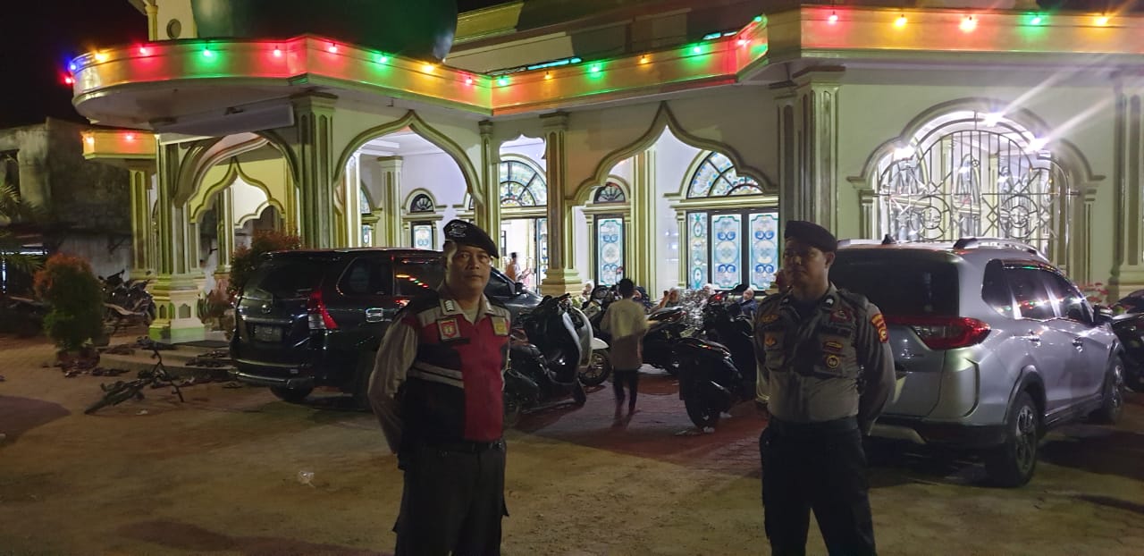 Dalam Ops Tertib Ramadhan LK 2023,  Personil Polsek Tandun Lakukan Patroli Dan Pengamanan Giat Ibadah Tarawih