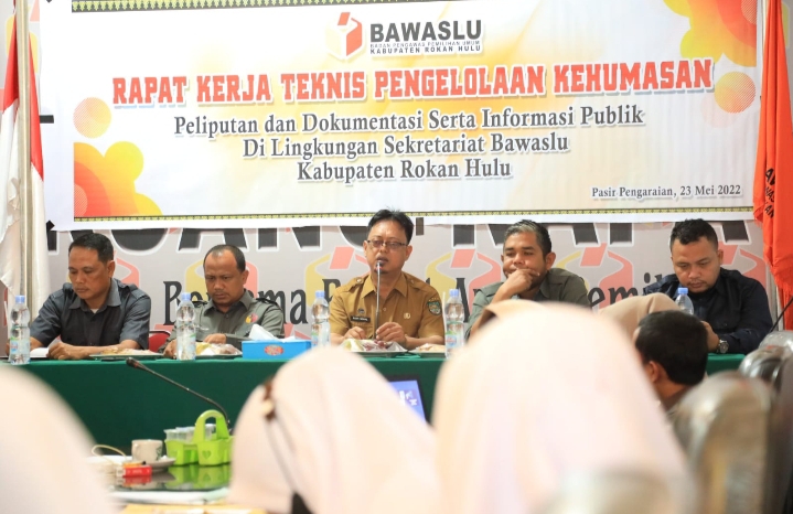 Persiapan Hadapi Pemilu Serentak 2024, Bawaslu Rohul Gelar Rakernis